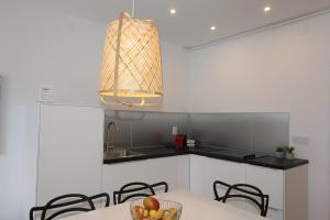 Kuchnia lub aneks kuchenny w obiekcie Apartment in Silo with Two-Bedrooms 7