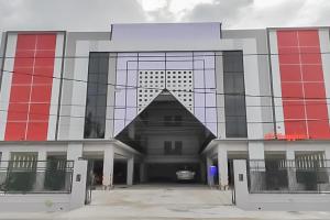 Imagen de la galería de RedDoorz Syariah Plus near Tanjungpura University 2 Pontianak, en Siantan