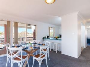 Bebidas en Redman Views Unit 1