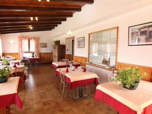 Εστιατόριο ή άλλο μέρος για φαγητό στο Hotel du Mont Servy