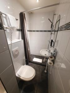 Koupelna v ubytování Hotel Washington