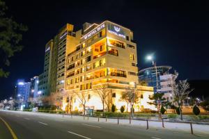 Budova, v ktorej sa hotel nachádza