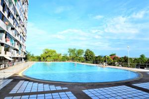 Bazén v ubytovaní Central Pattaya Plaza Condotel alebo v jeho blízkosti