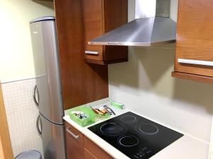 Kuchyňa alebo kuchynka v ubytovaní Spacious Apartment in Terrassa with Shared Pool, 85 m²