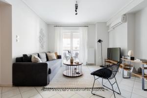 Posedenie v ubytovaní Ideal 1 BR Apartment in Petralona by UPSTREET