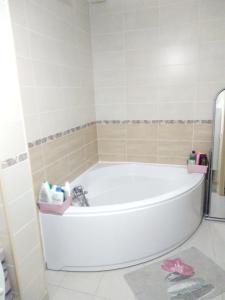 Ένα μπάνιο στο Maison familiale avec jardin à Le Mée-sur-Seine +6 φωτογραφίες