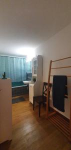 Postel nebo postele na pokoji v ubytování Sensi Living Station