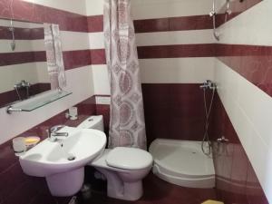 
A bathroom at GRAND MONASTERYl Apartment ``Star Paradise``
