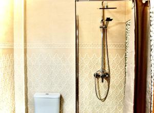 Koupelna v ubytování Apartamentos Puerta Real Sevilla