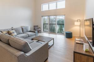 Basecamp Resorts Revelstoke的休息区