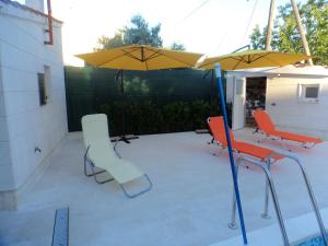 Fotografia z galérie ubytovania Cozy apartment in Kaštel Štafilić 27 m² with shared pool v destinácii Kaštela