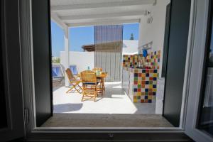 A balcony or terrace at B&B Villa Genny a pochi passi dal mare