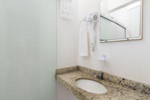 Ένα μπάνιο στο Hotel Veleiro +24 φωτογραφίες