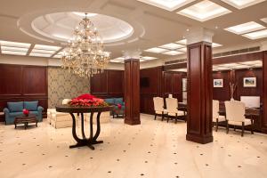 Fortune Select Forest Hill, Kasauli - Member ITC Hotels' Group的休息区