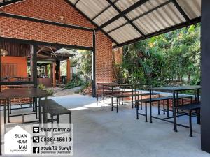 Restaurace v ubytování Suan Rom Mai Chanthaburi สวนร่มไม้ จันทบุรี