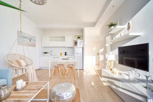 Kuchnia lub aneks kuchenny w obiekcie SUNSET BEACH Charming apartment with jacuzzi