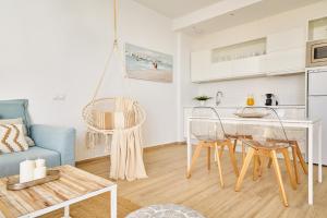 Kuchnia lub aneks kuchenny w obiekcie SUNSET BEACH Charming apartment with jacuzzi