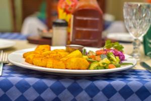 Jídlo v hotelu nebo okolí