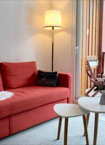 Appartement-Terrasse "Les Edelweiss" - Loudenvielle location的休息区