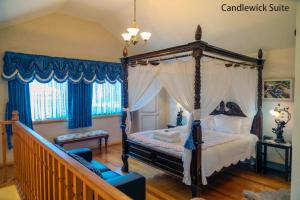 מיטה או מיטות בחדר ב-Observatory Cottages