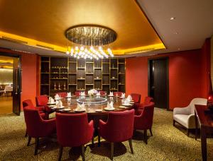 Gallery image ng Ezdan Palace Hotel sa Doha