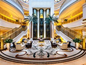 Seating area sa Ezdan Palace Hotel