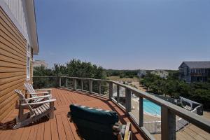 Gallery image of The Love Boat #15SV-F in Frisco