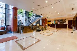 Lobbyn eller receptionsområdet på Hotel Marques De Pombal