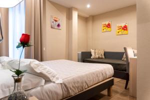 Postel nebo postele na pokoji v ubytování Hotel Victoria + 37 fotografií