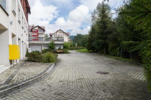 Zgradba, v kateri se nahaja apartma