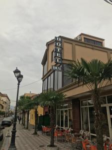 Budova, v ktorej sa hotel nachádza