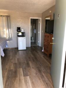 Gallery image of Pennwood Motor Lodge in Sebastian
