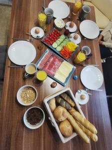 Frühstücksoptionen für Gäste der Unterkunft Ferienwohnung Solebad