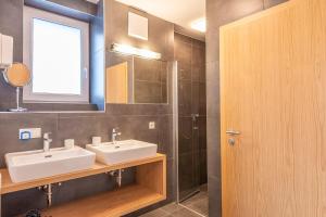 Kúpeľňa v ubytovaní Chalet Dorf Wagrain Alpenleben by AlpenTravel