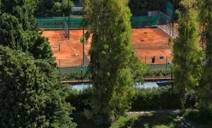 Tenis lub squash w obiekcie LH Hotel Excel Roma Montemario lub w pobliżu
