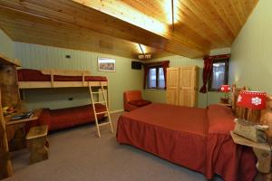 Ένα ή περισσότερα κρεβάτια σε δωμάτιο στο Hotel Belvedere