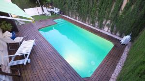 Basen w obiekcie Elegant villa in Tomares, private pool and enclosed garden lub w pobliżu