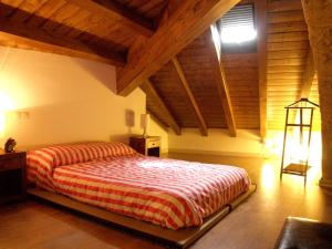 Ένα ή περισσότερα κρεβάτια σε δωμάτιο στο 4 bedrooms appartement with city view balcony and wifi at Villalpando
