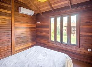 Gallery image of One bedroom chalet with shared pool balcony and wifi at Branca Albergaria a Velha in Fradelos