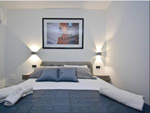 Un ou plusieurs lits dans un hébergement de l'établissement 3 bedrooms appartement with balcony and wifi at Napoli 5 km away from the beach