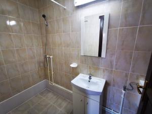 Et badeværelse på Complex Tropical