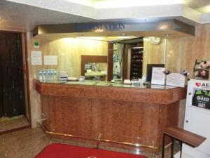 a reception counter in a restaurant with a mirror at Hotel Suntargas Otsuka - Vacation STAY 08522v in Tokyo