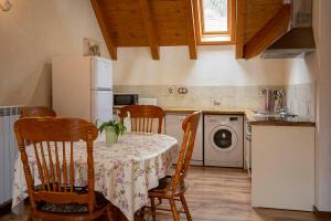 Kuchnia lub aneks kuchenny w obiekcie Apartamentos Onki Xin