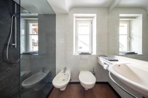 Koupelna v ubytování Apartment Cesa Collina Family Retreat + 42 fotografií