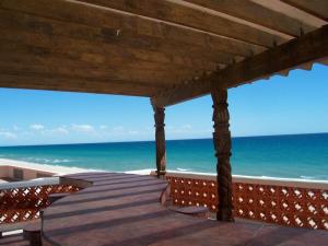 Φωτογραφία από το άλμπουμ του Casa San Miguel - Beachfront House σε Playa Encanto