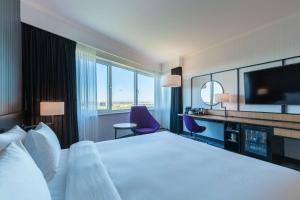 Radisson Blu Hotel Amsterdam Airport, Schiphol客房内的一张或多张床位