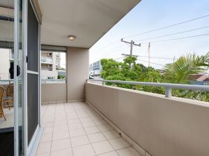 Balkón nebo terasa v ubytování Bayview Apartments 10 42 Stockton St - Stylish apartment with air conditioning and Wi-Fi conveniently located in the heart of Nelson Bay