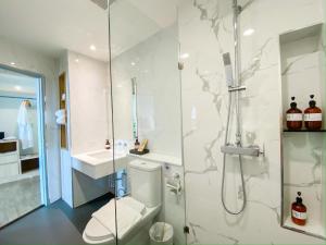 Ένα μπάνιο στο Hotel Fuse Rayong