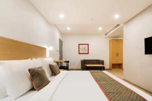 Μια τηλεόραση ή/και κέντρο ψυχαγωγίας στο Alana Townhouse