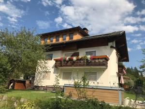 Budynek, w którym mieści się apartament
